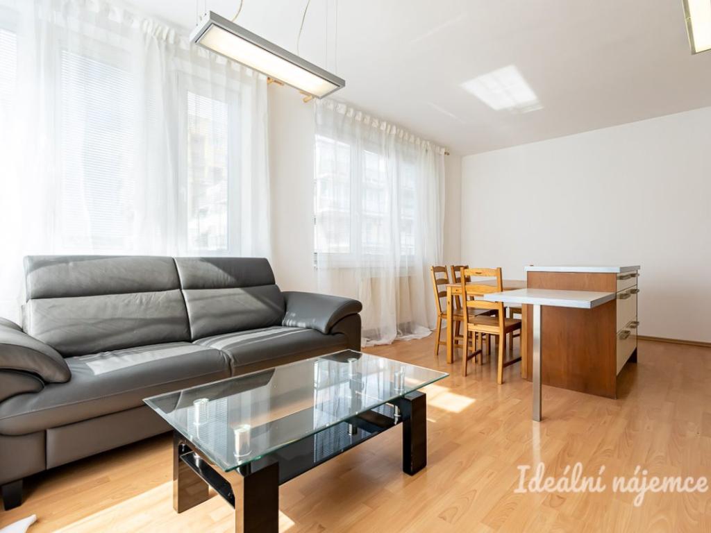 Pronájem bytu 3+kk 64 m2