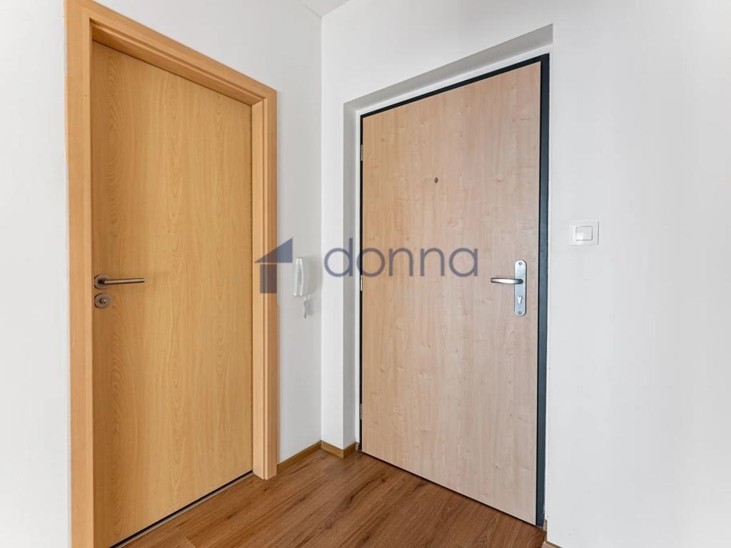 Pronájem bytu 1+kk 32 m² - Więcej