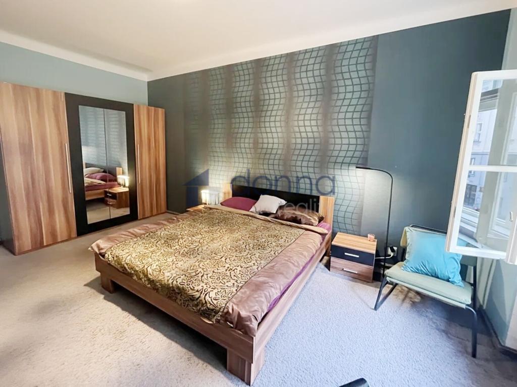 Pronájem bytu 4+kk 140 m2, Praha – náhled fotky 7