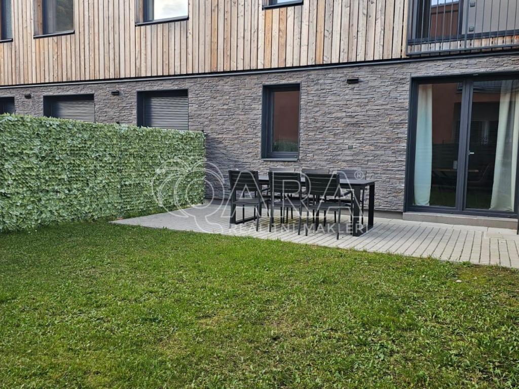 Pronájem bytu 3+kk 72 m2