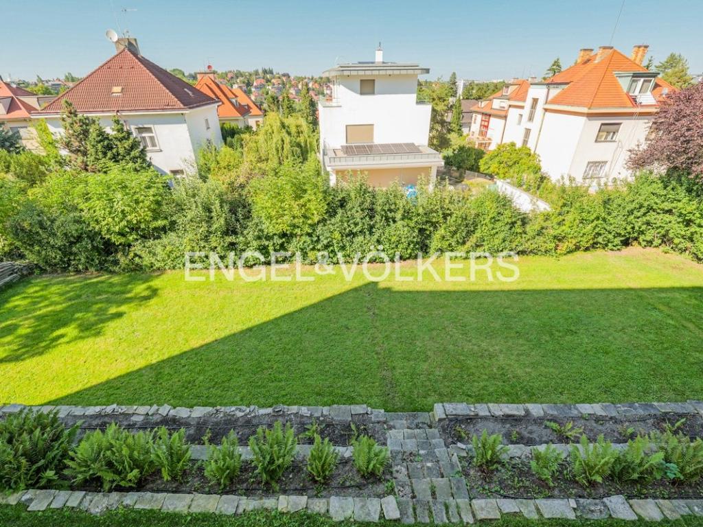 Pronájem bytu 4+1 142 m2, Praha – náhled fotky 14