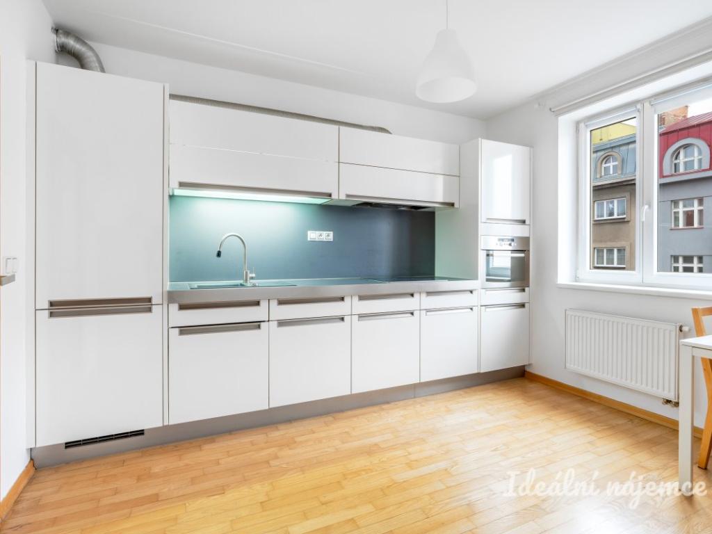 Pronájem bytu 1+kk 40 m2