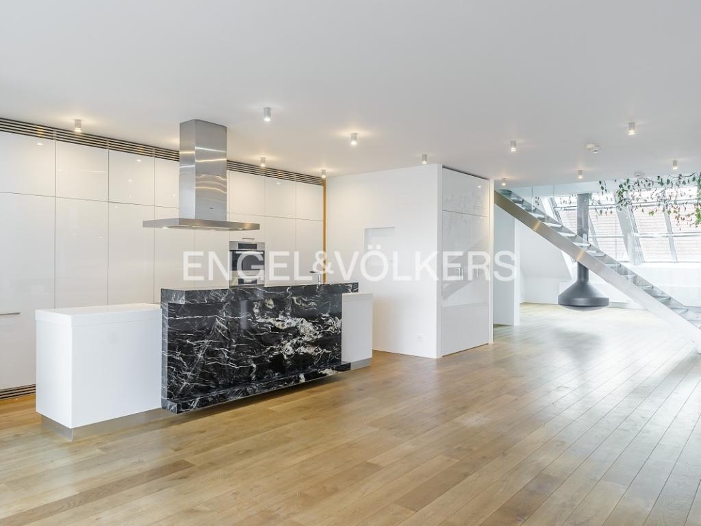 Pronájem bytu 4+kk 254 m2