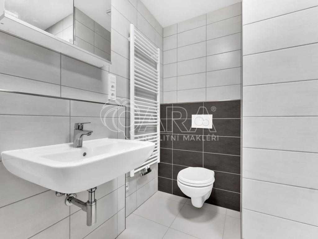 Pronájem bytu 1+kk 35 m2