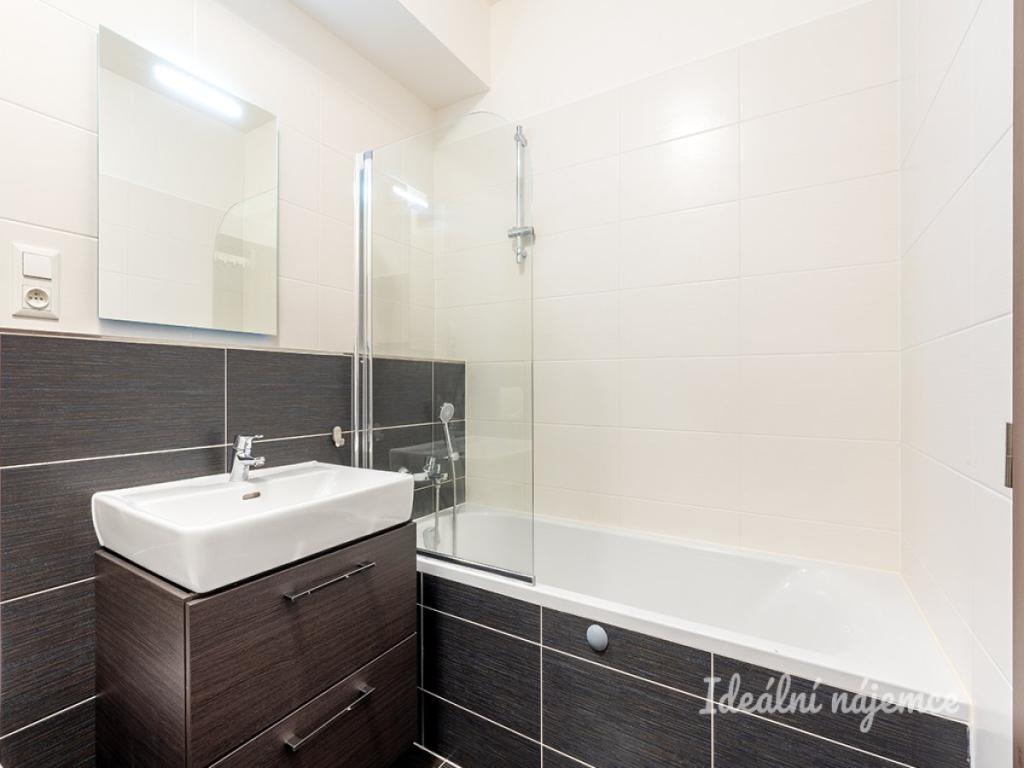 Pronájem bytu 1+kk 33 m2