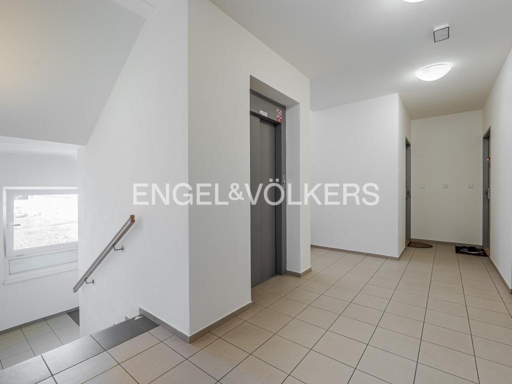 Prodej bytu 2+kk 55 m2, Praha – náhled fotky 6