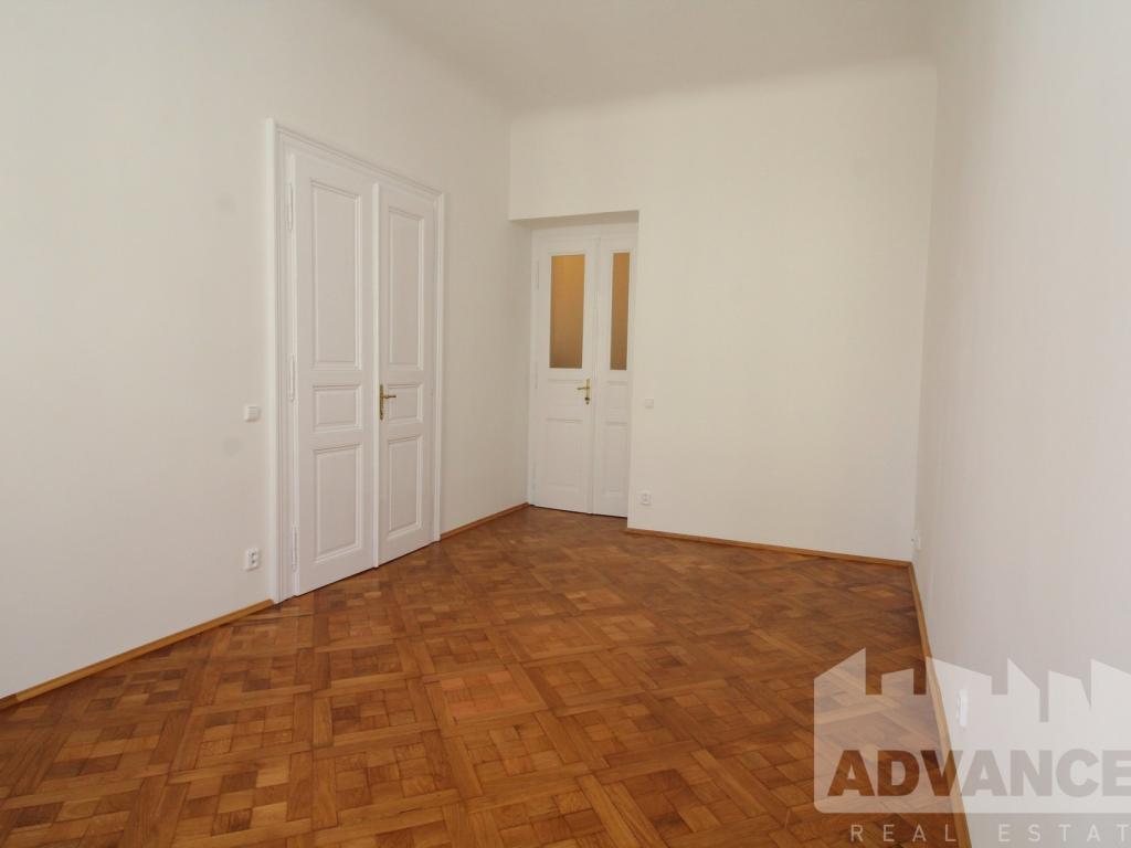 Pronájem bytu 3+kk 82 m2, Praha – náhled fotky 2