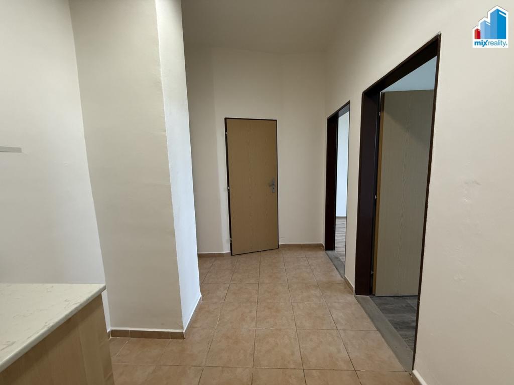 Pronájem bytu 2+1 50 m2, Strašice – náhled fotky 8