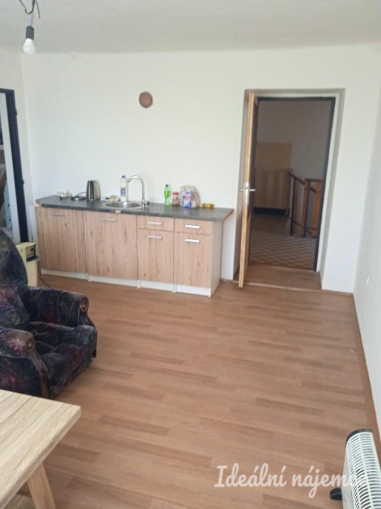 Pronájem bytu 1+1 35 m2