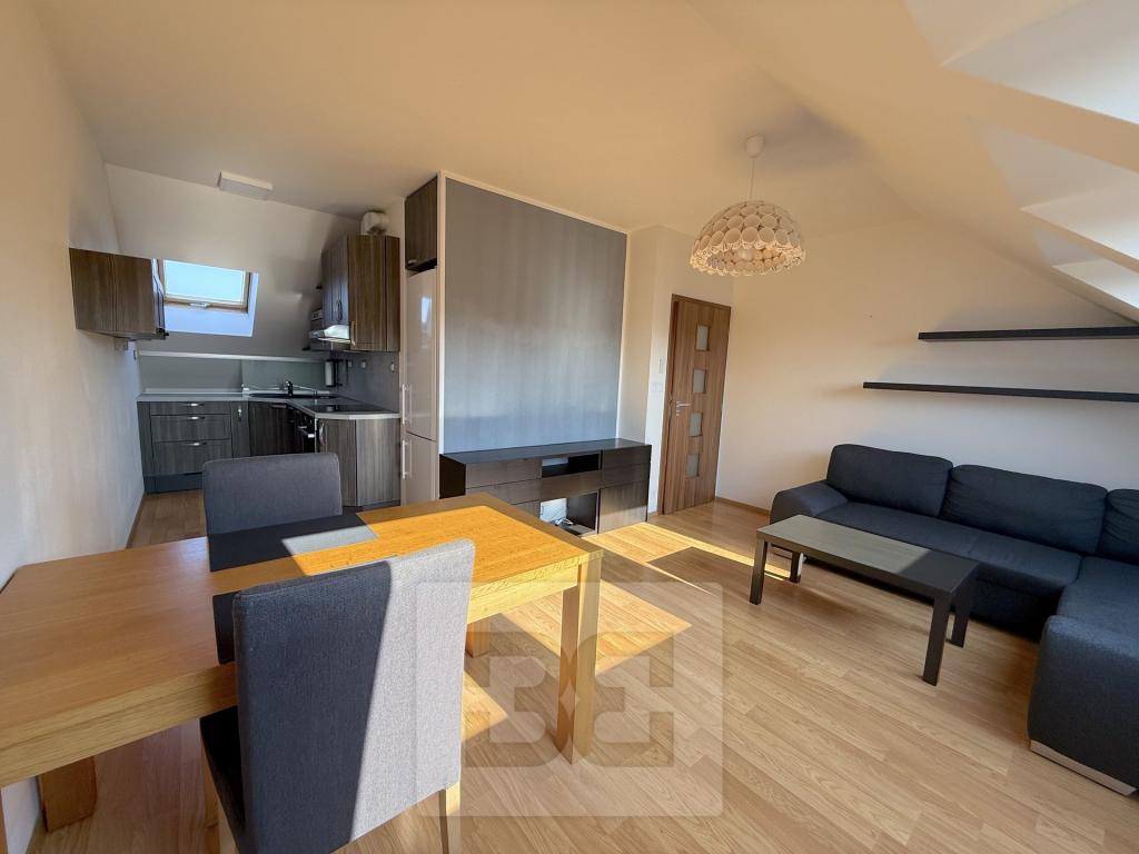 Pronájem bytu 3+kk 67 m2