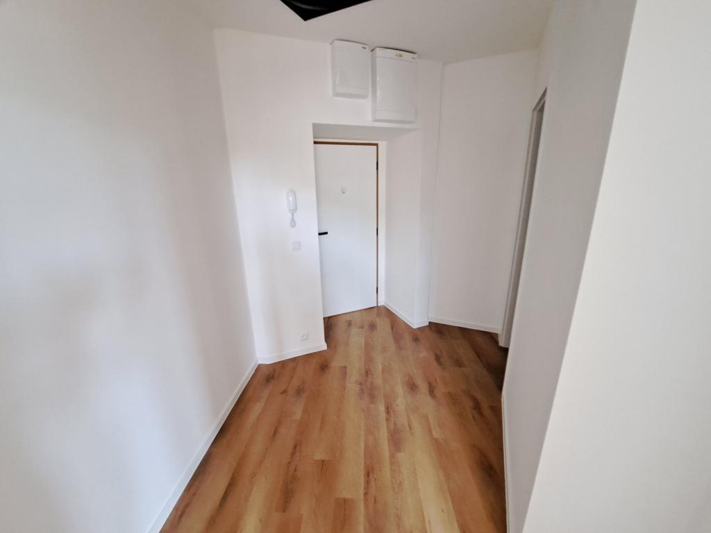 Pronájem bytu 1+kk 38 m2
