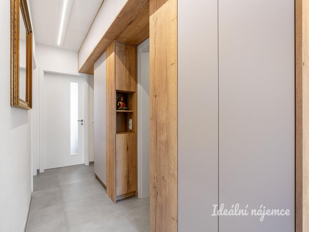 Pronájem bytu 3+kk 70 m2