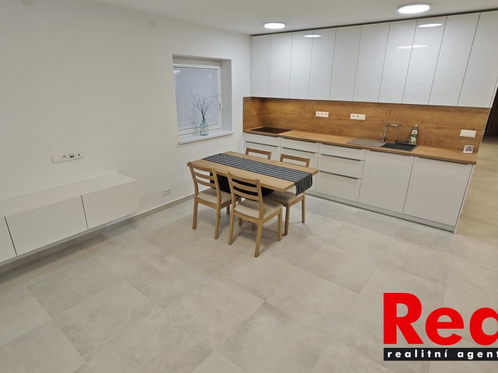 Pronájem bytu 3+kk 85 m2