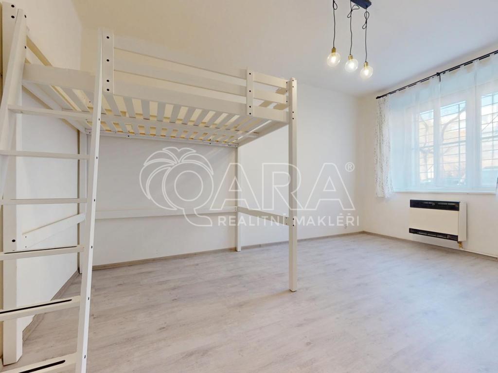 Pronájem bytu 1+1 42 m2