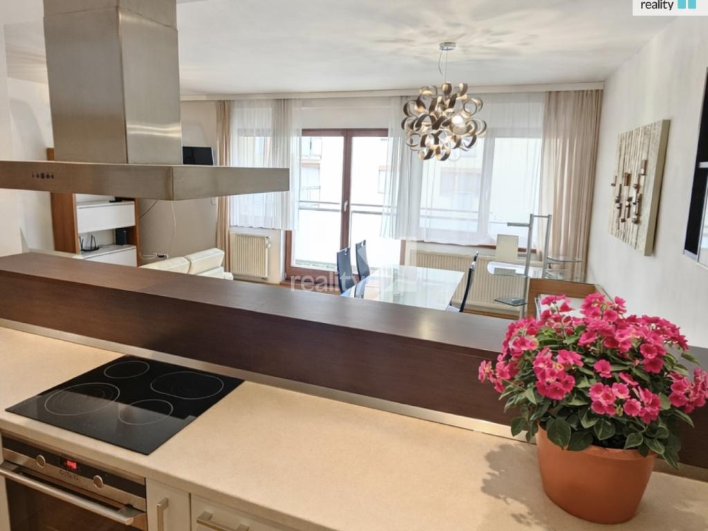 Pronájem bytu 2+kk 72 m2