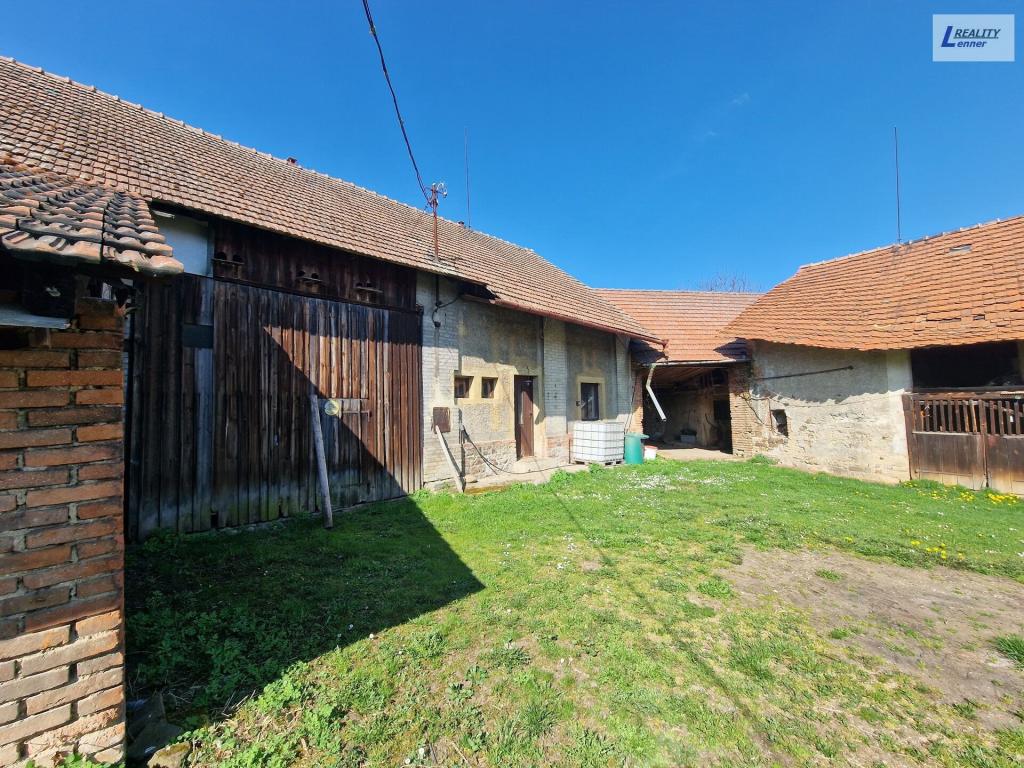 Prodej domu 300 m2, Hostomice – náhled fotky 24