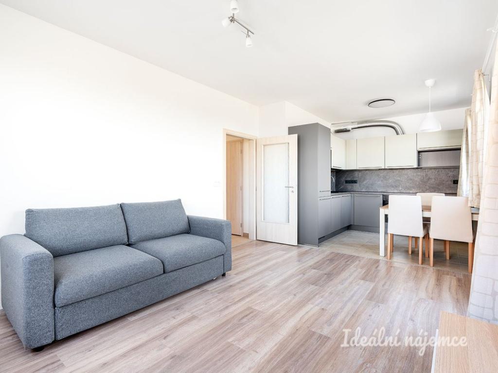 Pronájem bytu 3+kk 64 m2