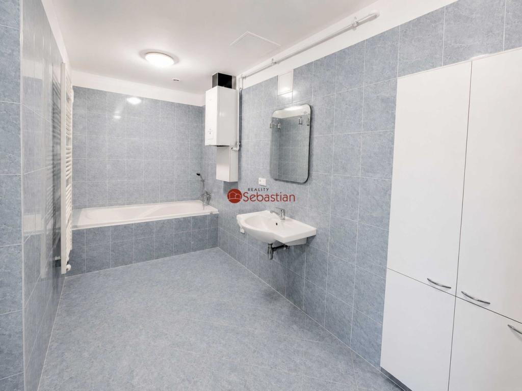 Pronájem bytu 3+kk 71 m2, Pardubice – náhled fotky 9