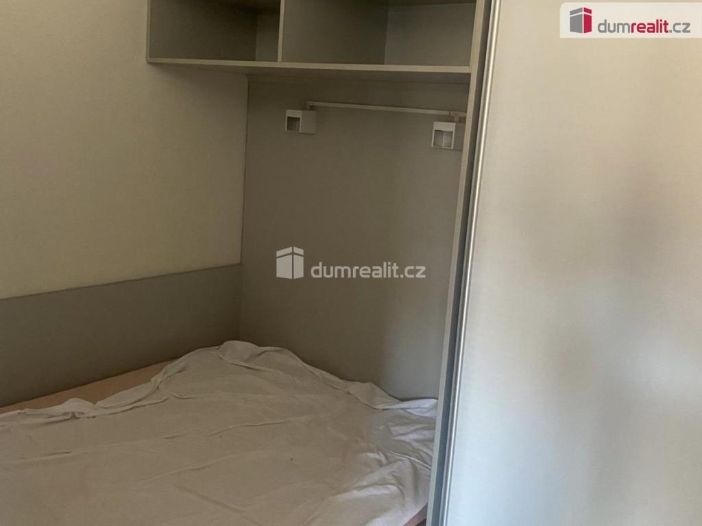 Pronájem bytu 1+kk 35 m2