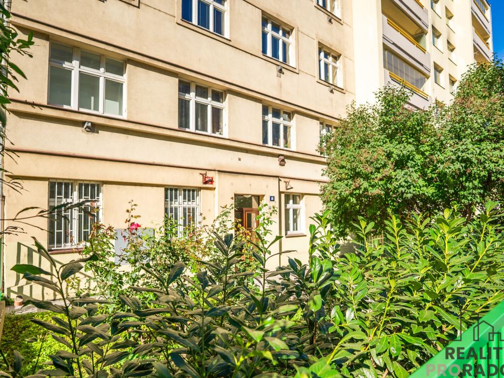 Prodej bytu 2+kk 40 m2, Praha – náhled fotky 17