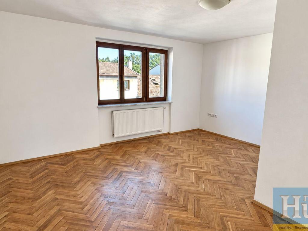 Pronájem bytu 3+kk 66 m2