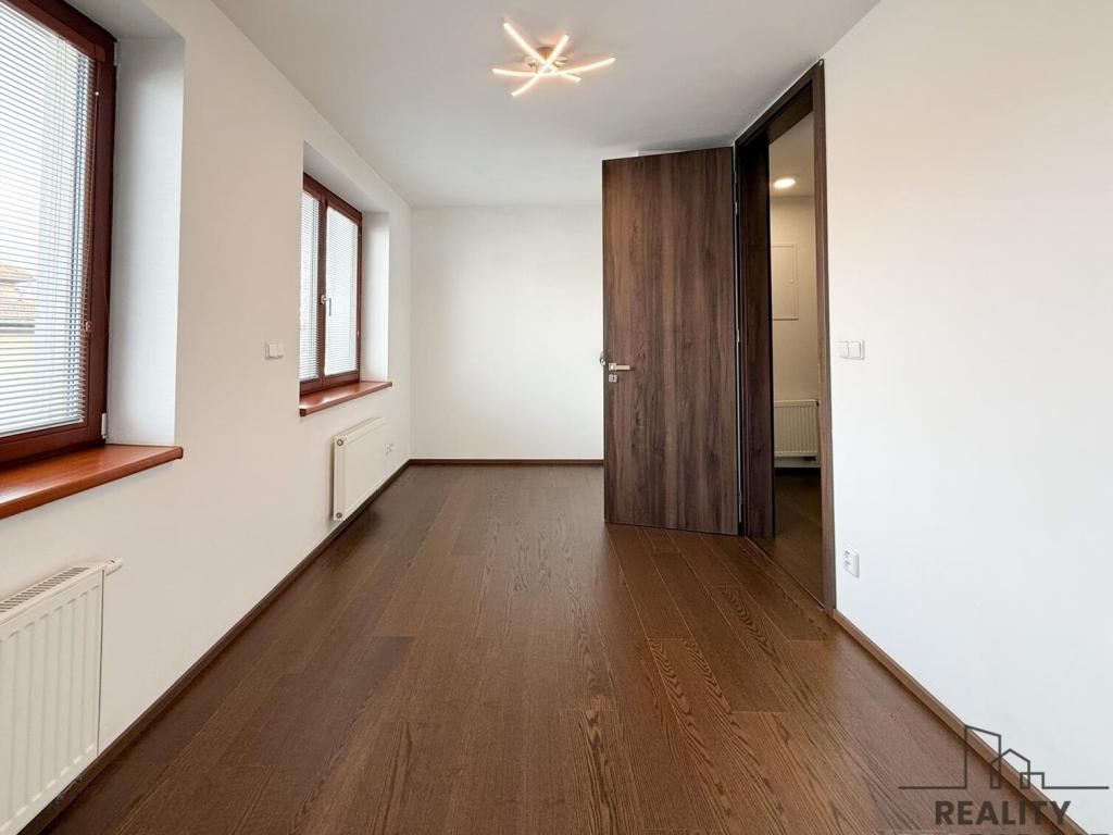 Pronájem bytu 2+kk 49 m2