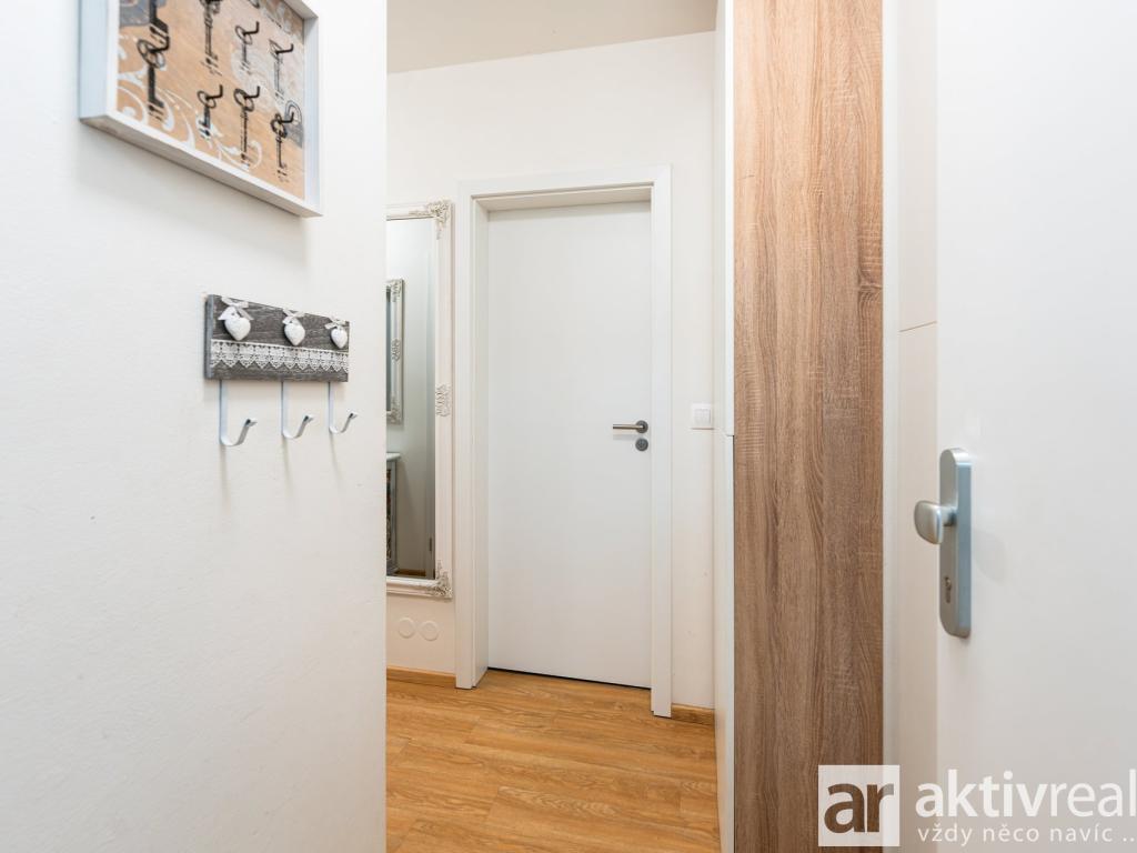 Pronájem bytu 2+kk 48 m2, Vrané nad Vltavou – náhled fotky 9