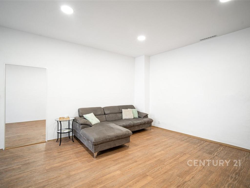 Pronájem bytu 2+kk 70 m2
