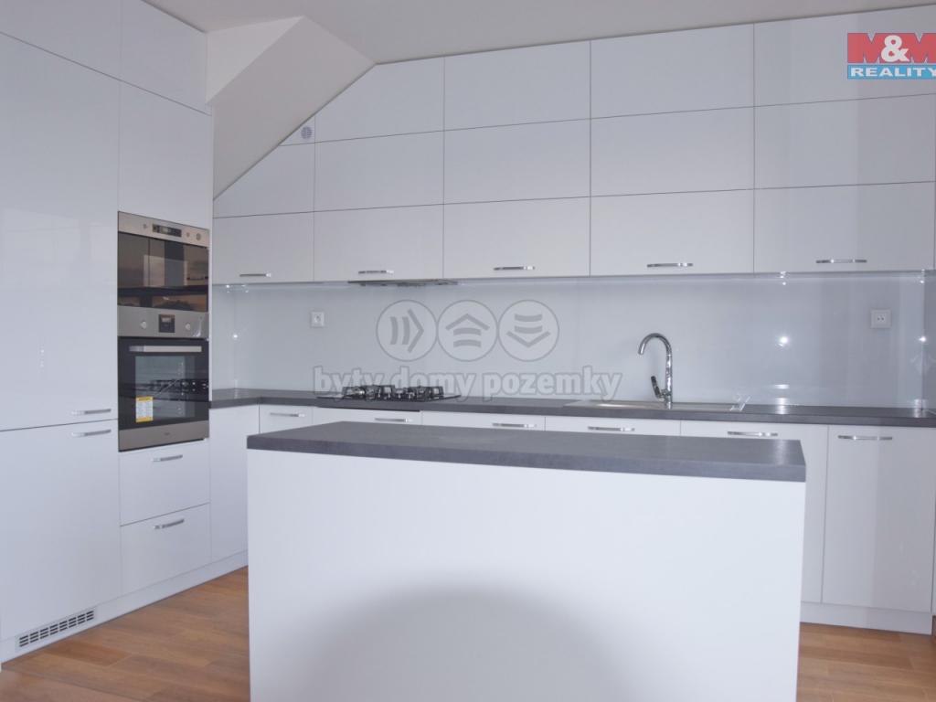 Pronajem bytu dům 240 m2