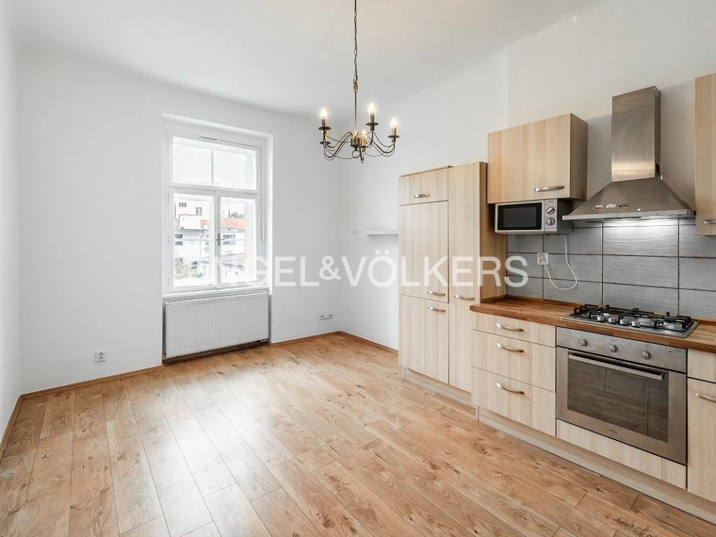 Pronájem bytu 2+1 75 m2