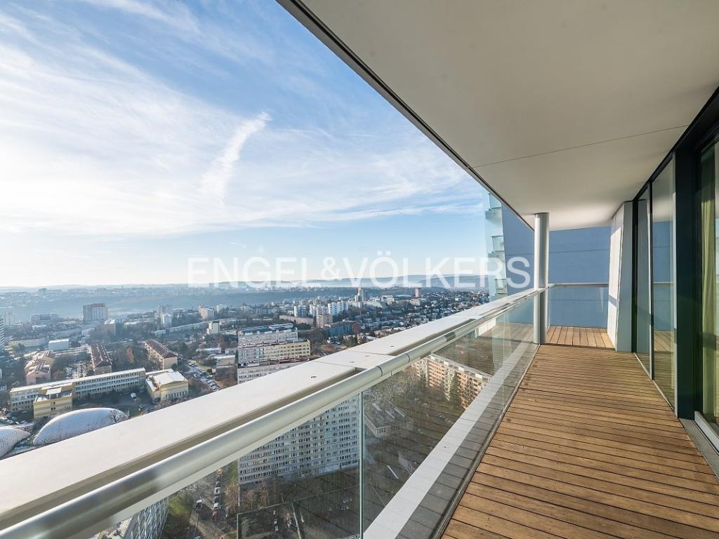 Pronájem bytu 3+kk 132 m2