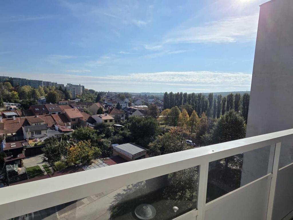 Pronájem bytu 1+kk 38 m2, Brno – náhled fotky 9