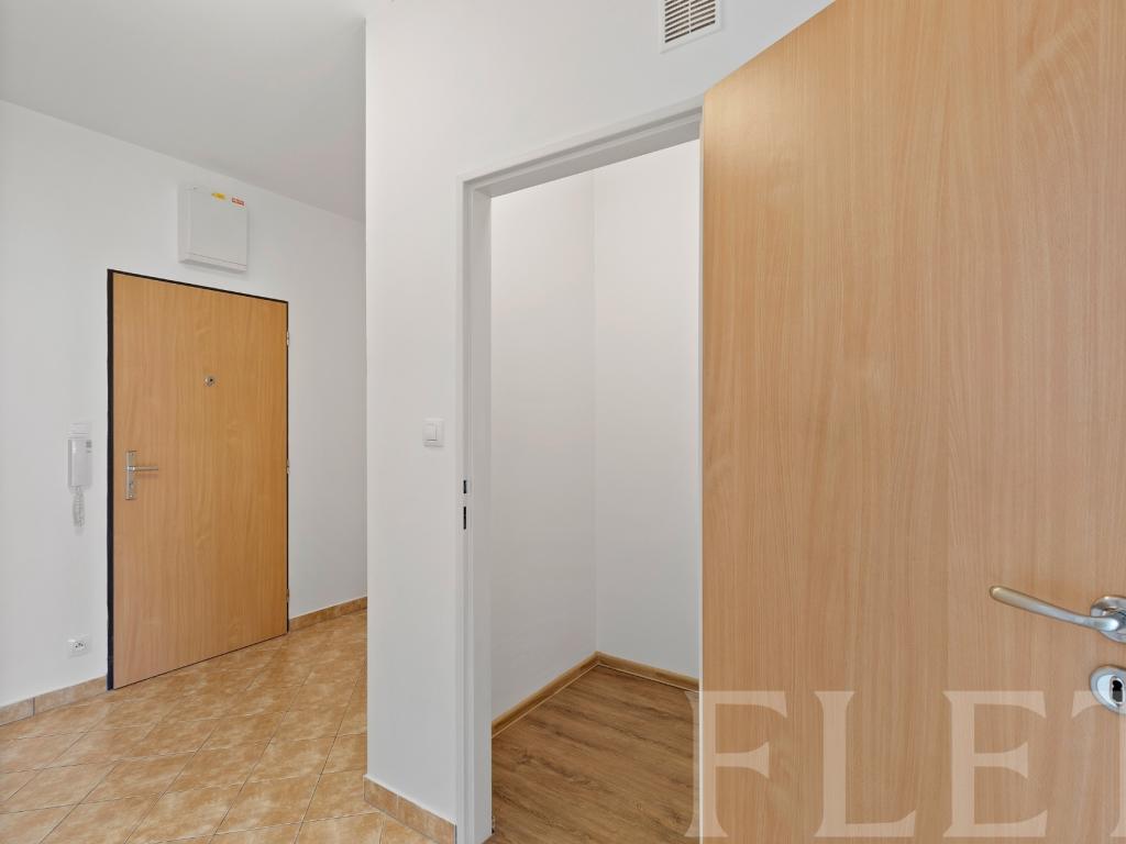 Pronájem bytu 2+kk 48 m2, Praha – náhled fotky 14