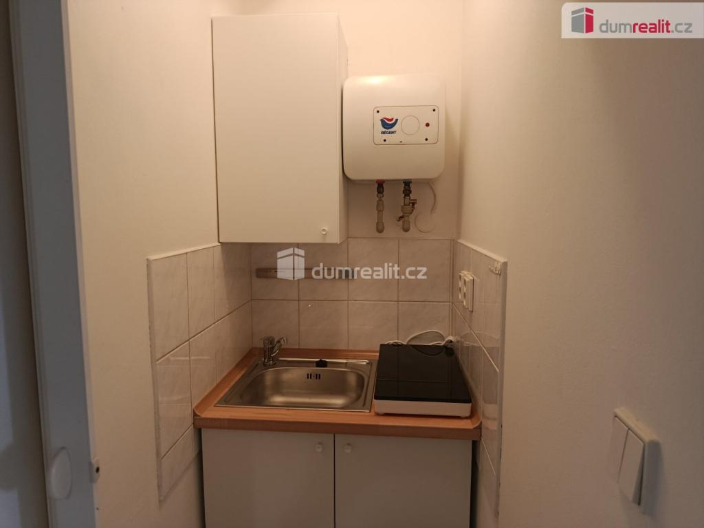 Pronájem bytu 1+kk 23 m2