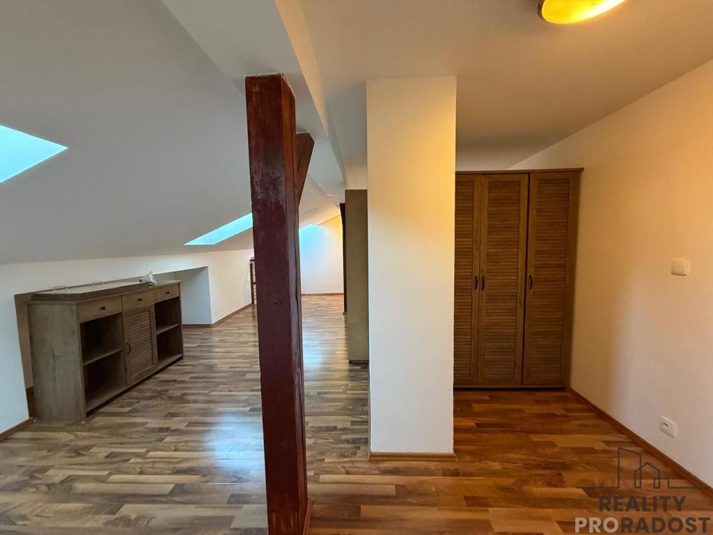 Pronájem bytu 2+kk 60 m2
