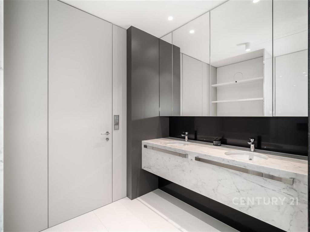 Pronájem bytu 3+kk 137 m2, Praha – náhled fotky 15