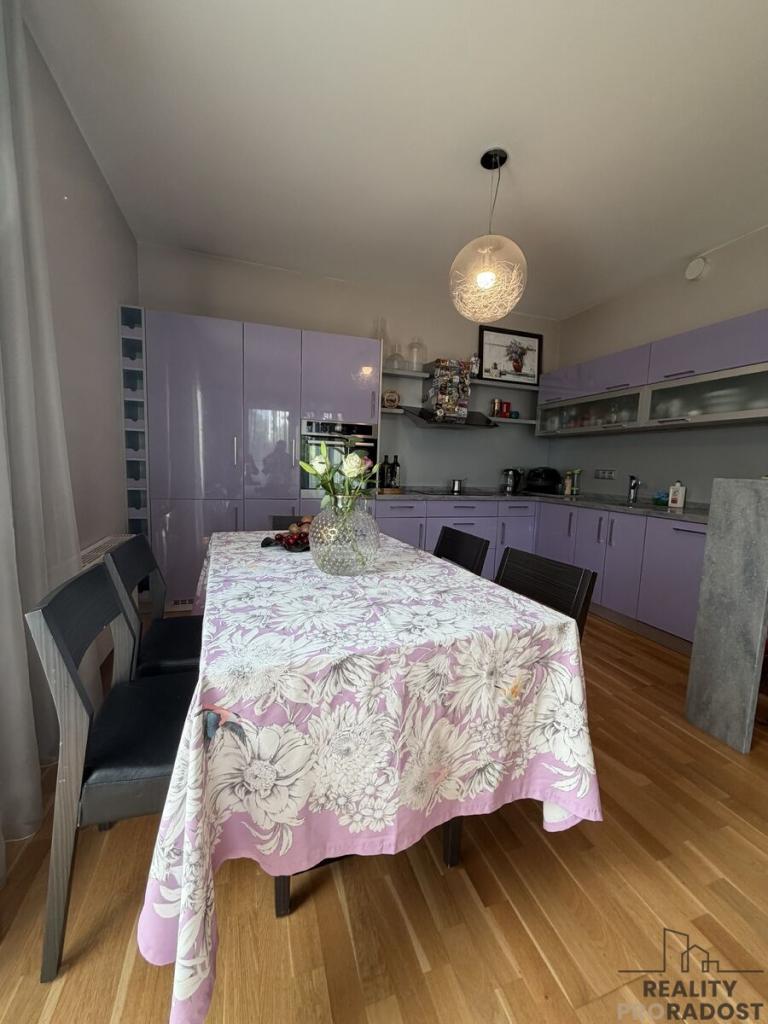 Pronájem bytu 3+kk 89 m2