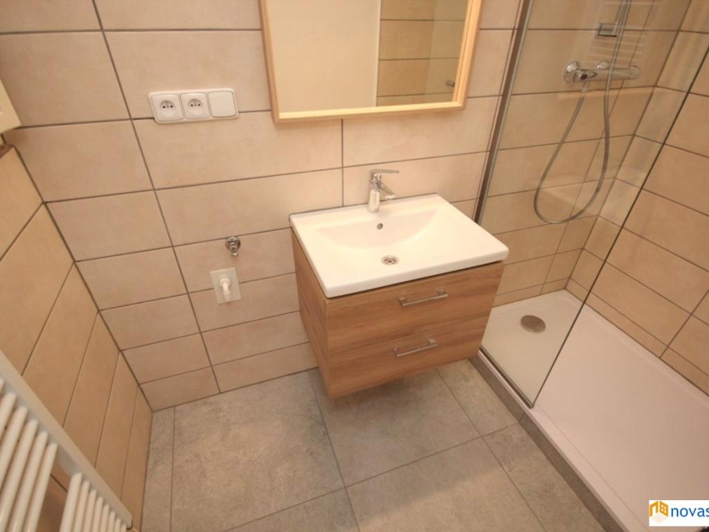 Pronájem bytu 2+1 47 m² – pohled 3