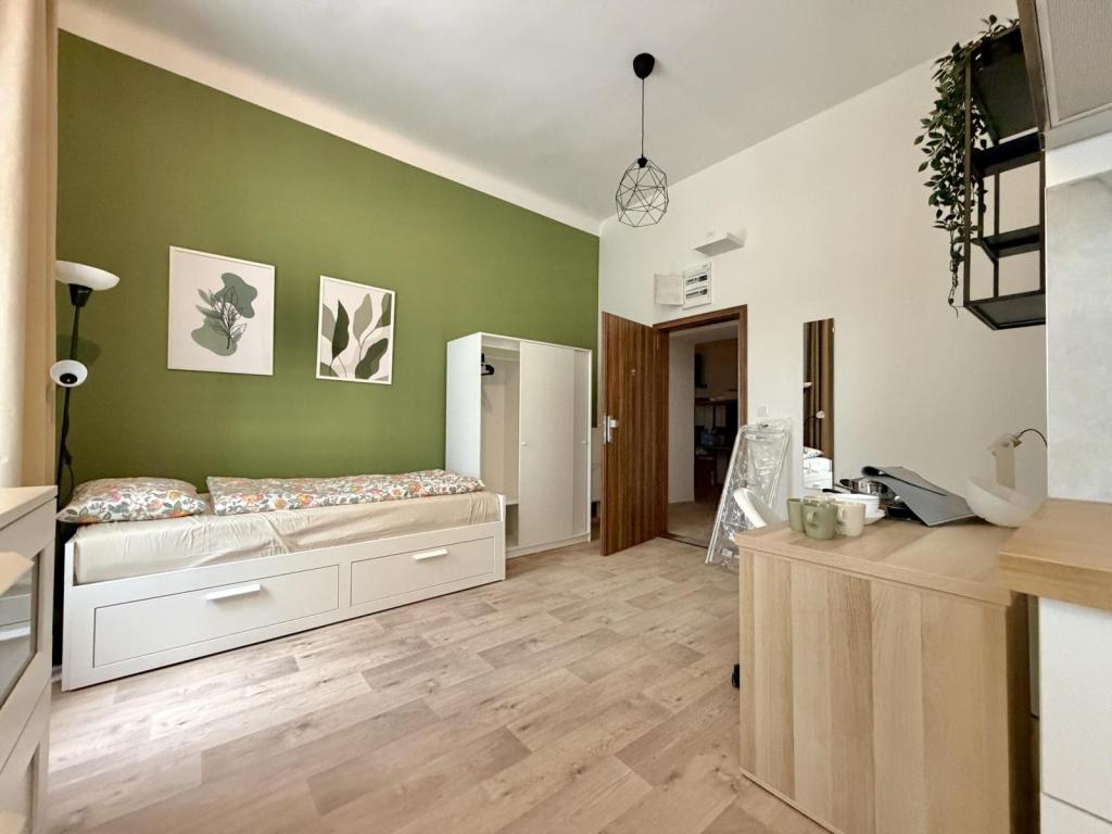 Pronájem bytu 1+kk 35 m2