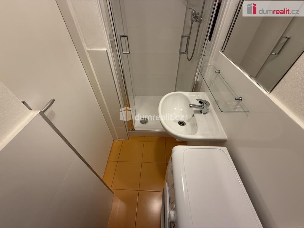 Pronájem bytu 1+kk 22 m2, Praha – náhled fotky 7
