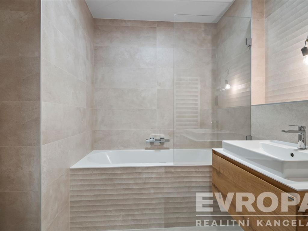 Pronájem bytu 2+kk 65 m2