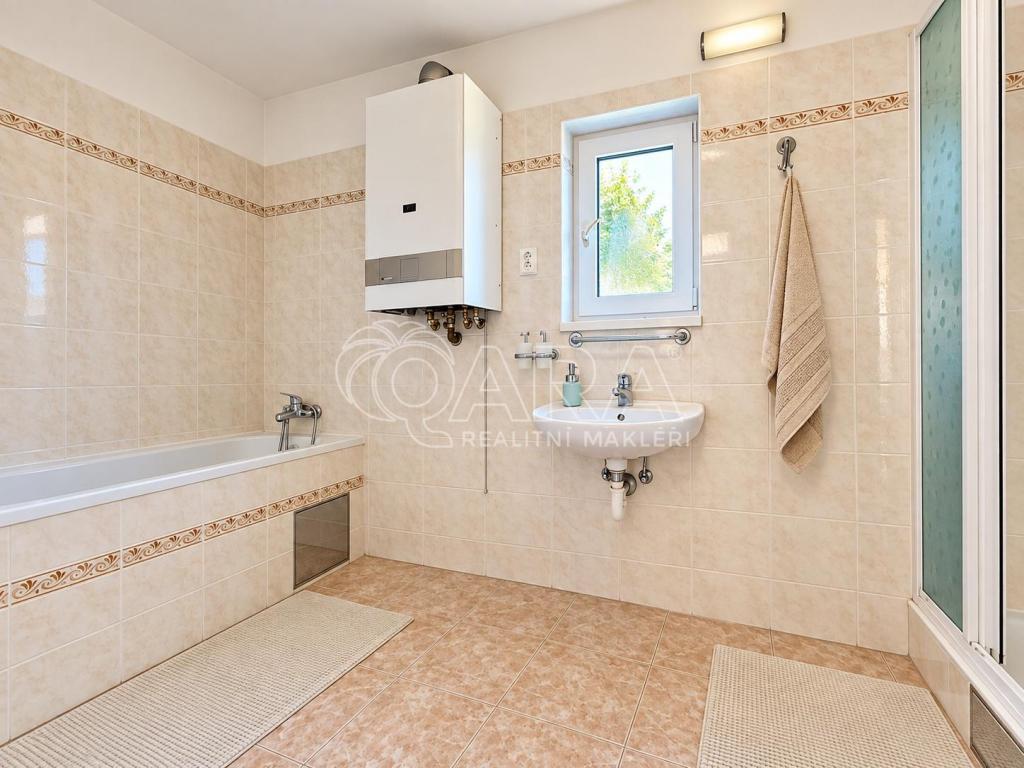 Pronájem domu 199 m2