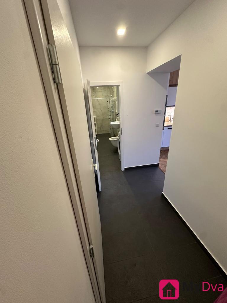 Pronájem bytu 2+kk 80 m2, Praha – náhled fotky 15