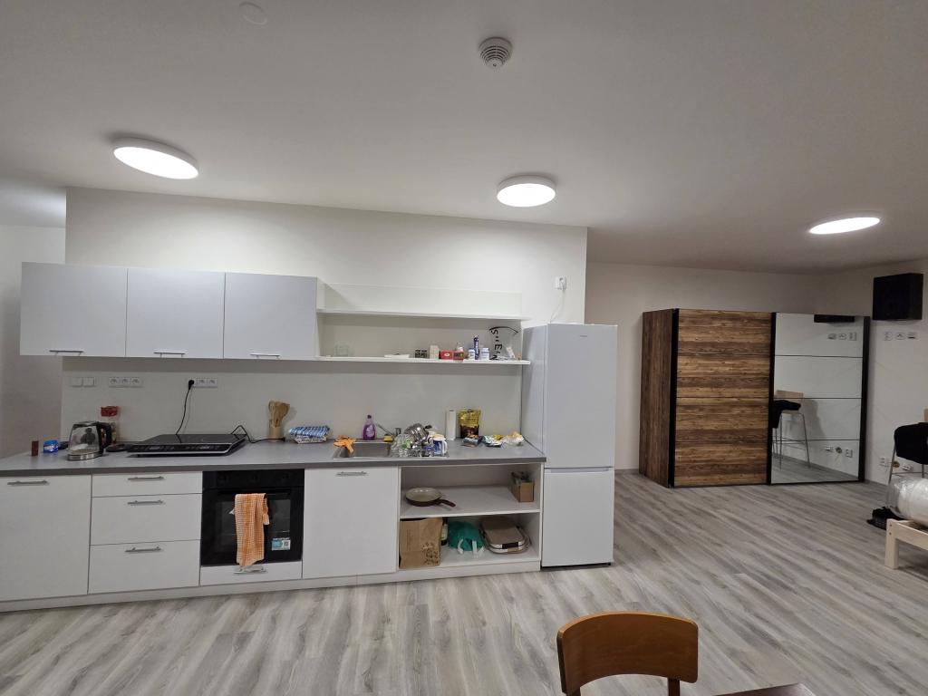 Pronájem bytu 1+kk 64 m2
