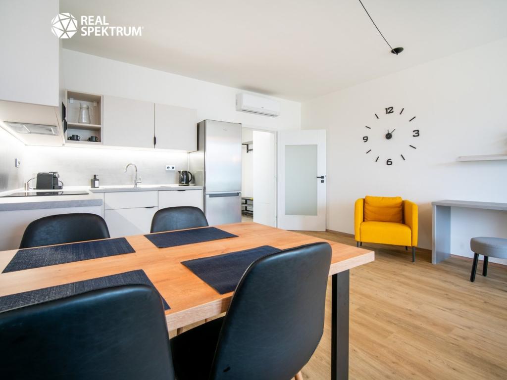Pronájem bytu 2+kk 54 m2