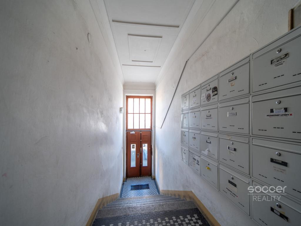 Prodej bytu 1+kk 36 m2, Praha – náhled fotky 11