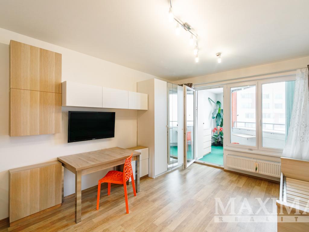 Pronájem bytu 1+kk 37 m2