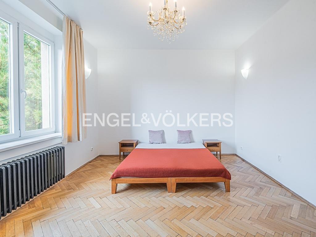 Pronájem bytu 4+1 149 m2