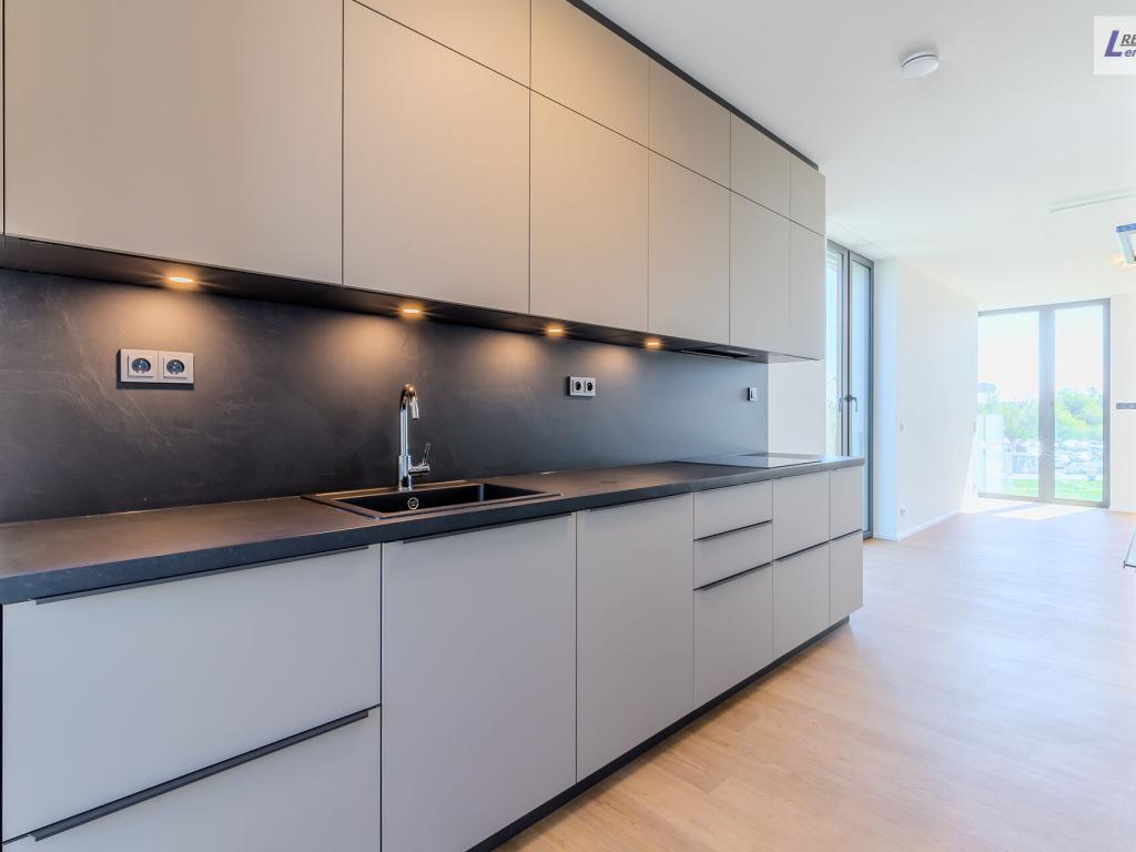 Pronájem bytu 2+kk 75 m2