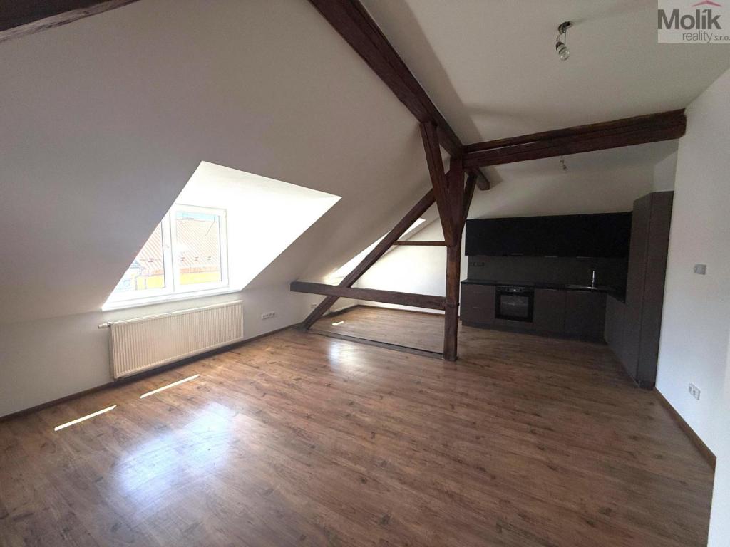 Pronájem bytu 2+kk 58 m2